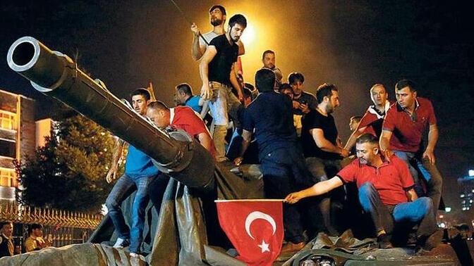 Var mı bugüne dair değerli 15 Temmuz anılarınız 🇹🇷?