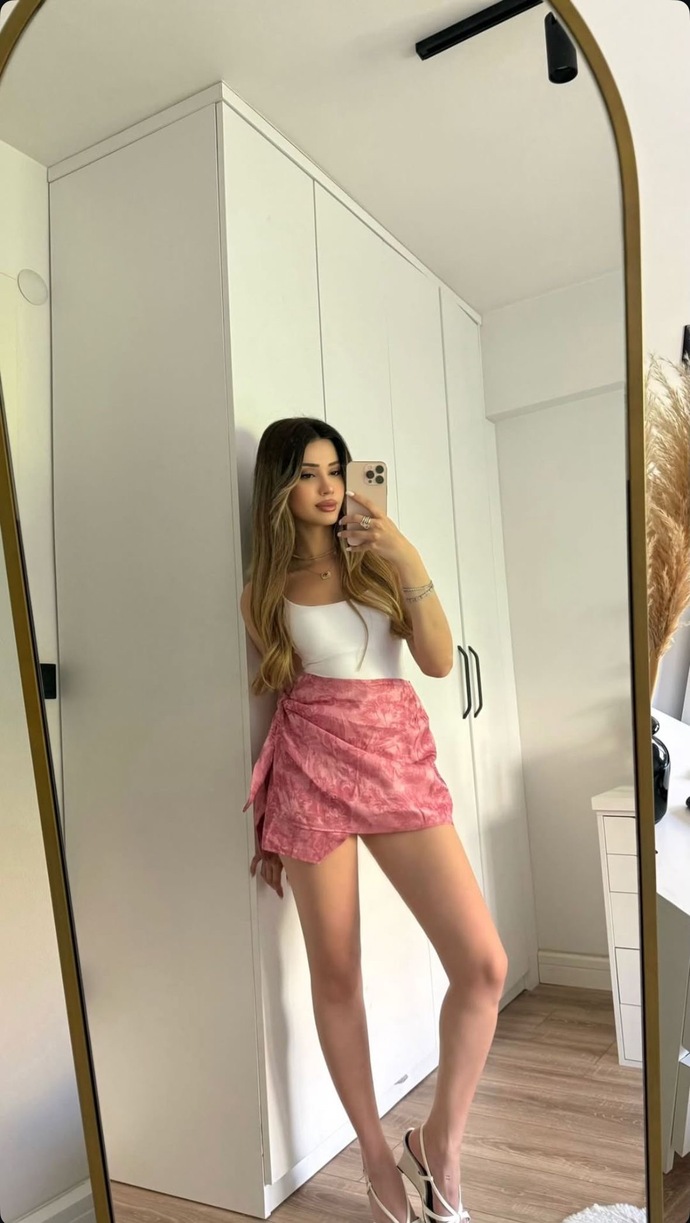 Sizce bu renge tekrar dönsem mi? O kadar kararsızım kiiiiii