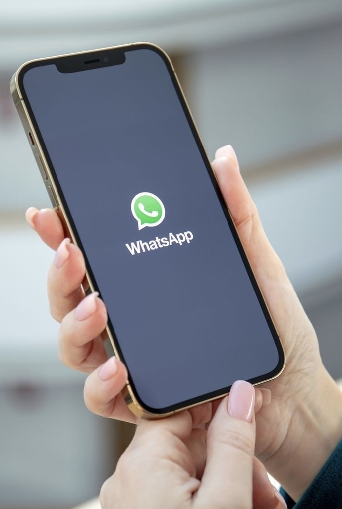 Sevgiliniz ‘WhatsApp bile kullanamazsın’ diyecek kadar kısıtlayıcı davranırsa bunu normal karşılar mıydınız?