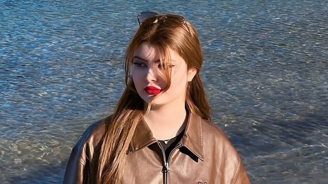 Yüzün güzel mi sempatik mi yoksa itici mi, fotoğrafa bakıp tahmin edeyim mi?