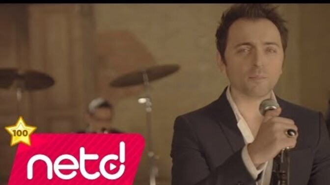 Hangi "aşk şarkısını" sen yazmış olmak isterdin❤️?