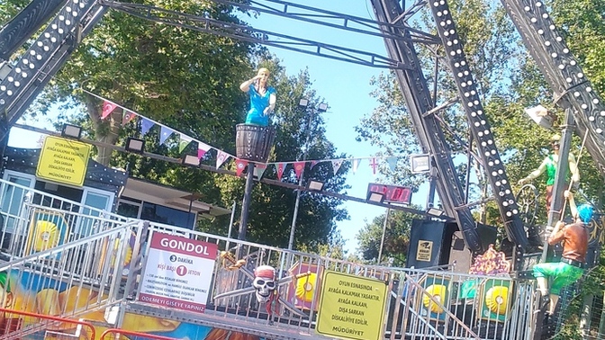 Lunaparka hiç gittiniz mi , lunaparkta ben asla binmem dediğiniz bir alet var mı?