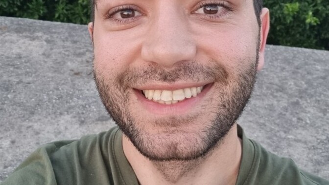 Nasılım sevilmek istiyorum ama olmuyor. Yine de bununla yaşamayı öğrendim?