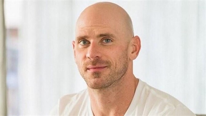 Johnny Sins'i tanımayan kızlar var mı, bu adamı gerçekten hiç duymadınız mı?