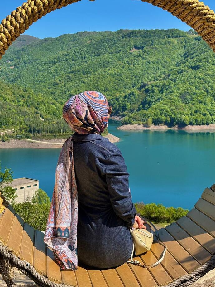 Bu kadar ilgi ve dikkat ceken ne bu elbisede disarida giyemez oldum?