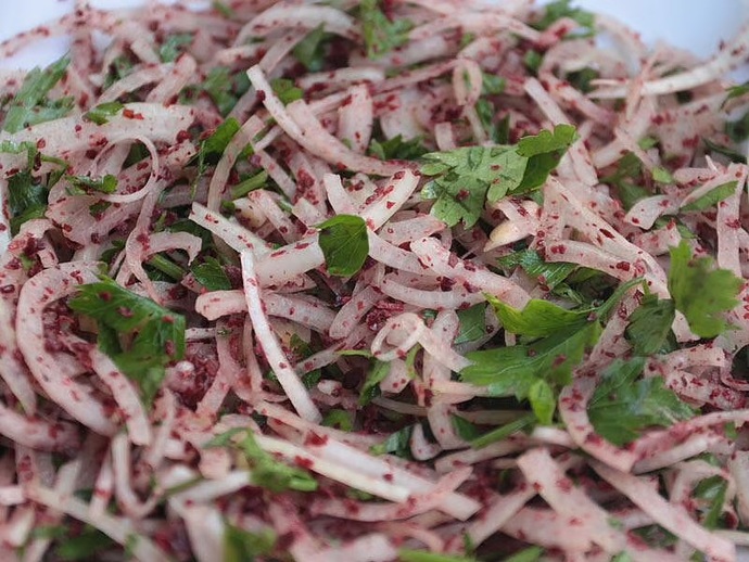 Soğan salatası sever misin?