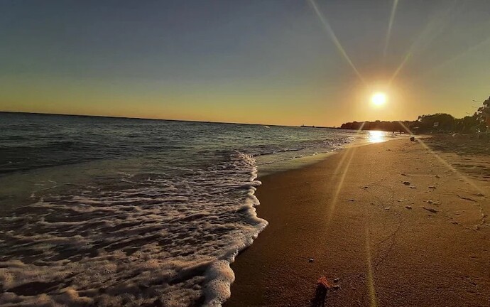 Deniz kum güneş üçlüsünü tek başına tatil yaparken mi daha çok seviyorsunuz?