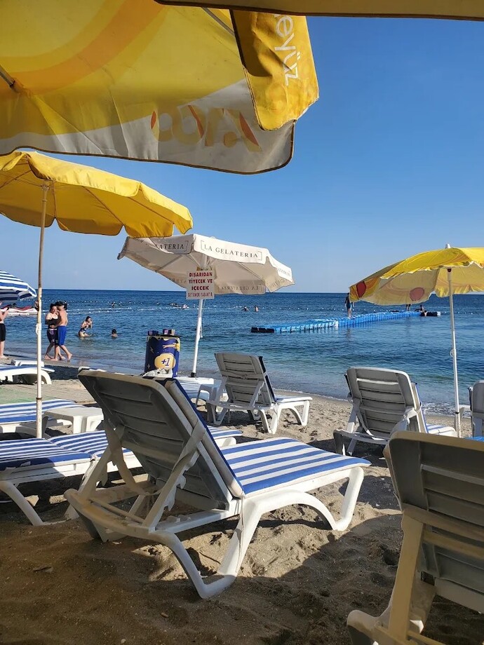 Deniz kum güneş üçlüsünü tek başına tatil yaparken mi daha çok seviyorsunuz?