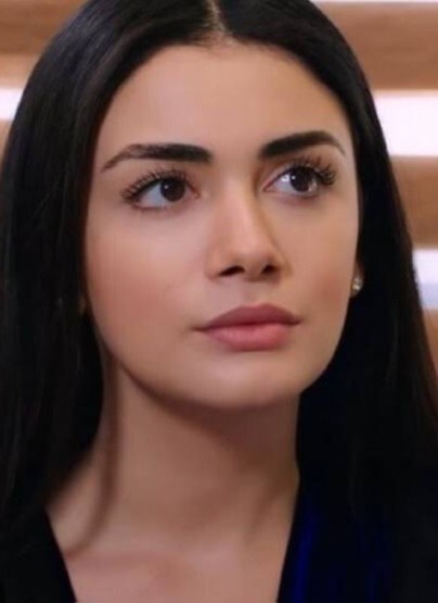 Özge Yağız gibi göz şekli çekici mi, yoksa düşük göz mü sayılır?