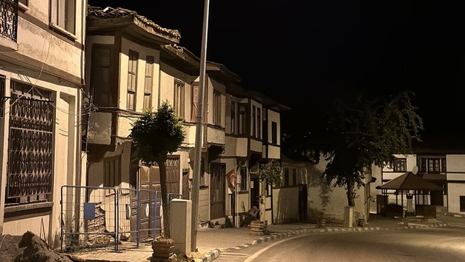 Köydeki insanlar akşam olunca nereye kayboluyor😂?