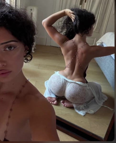 Aynada sırtınızı gösteren selfie çekmek sizce normal mi, yapar mısınız?