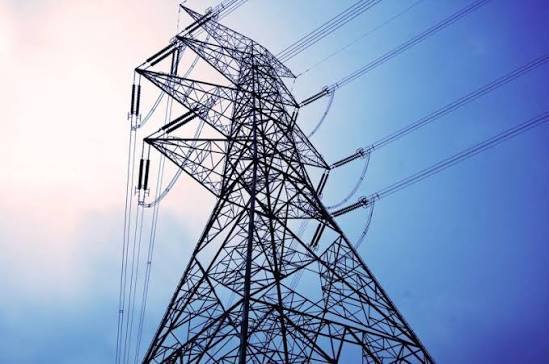 Fare yuvası ve elektrik direğinden ibaret bir şehir nasıl aşkın şehri olarak anılabiliyor?