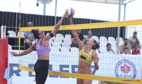 Voleybol oynamayı sever misin?
