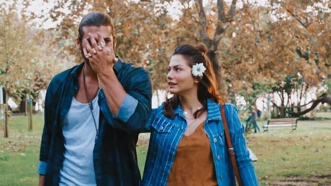 Bu sıcaklarda sürekli sarılıp, temas halinde olmak isteyen bir sevgiliye tepkiniz nasıl olurdu?