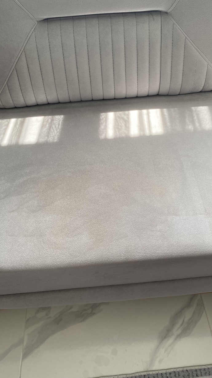 Koltuktaki çay lekesini ne çıkarır ( çamaşır tozu denedim )?