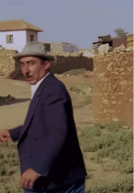 İlk buluşmada iskender söylenir mi? Yoksa ben sadece salata yaprağıyla besleniyorum karizmasını korumak şart mı?