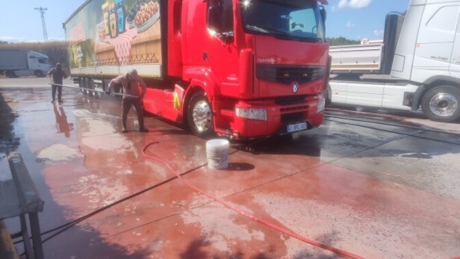 Kullandığınız arabalar gerçekten tertemiz mi yoksa biraz kirli olmasını dert etmiyor musunuz?