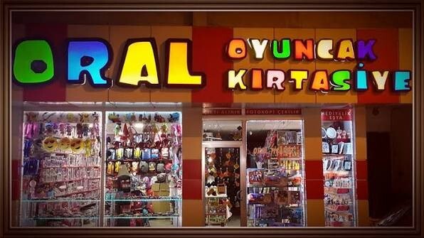 Yaşadığınız yerde ismi garip olan dükkanlar var mı?