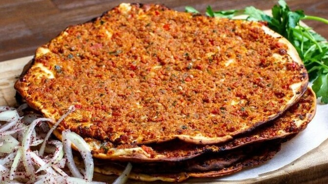 Lahmacun mu pide mi köfteli pilav mı yoksa tavuklu pilav mı seversiniz anketleyiniz lütfen?