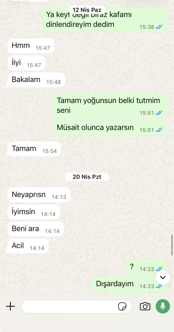 Bana bahaneler bulup ilgi göstermeyen, gitmeyen ama sahip de çıkmayan erkek beni gerçekten seviyor mu?