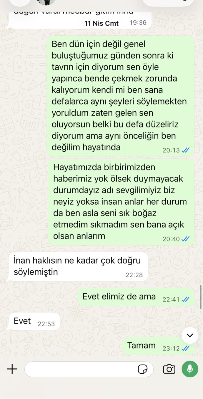 Bana bahaneler bulup ilgi göstermeyen, gitmeyen ama sahip de çıkmayan erkek beni gerçekten seviyor mu?