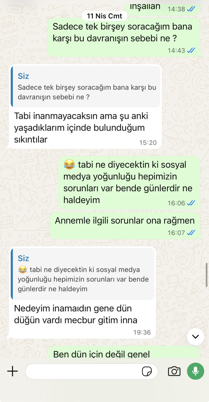 Bana bahaneler bulup ilgi göstermeyen, gitmeyen ama sahip de çıkmayan erkek beni gerçekten seviyor mu?
