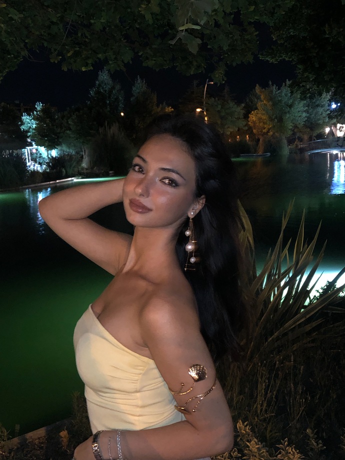 Güzel çıktığım var mı aralarında?