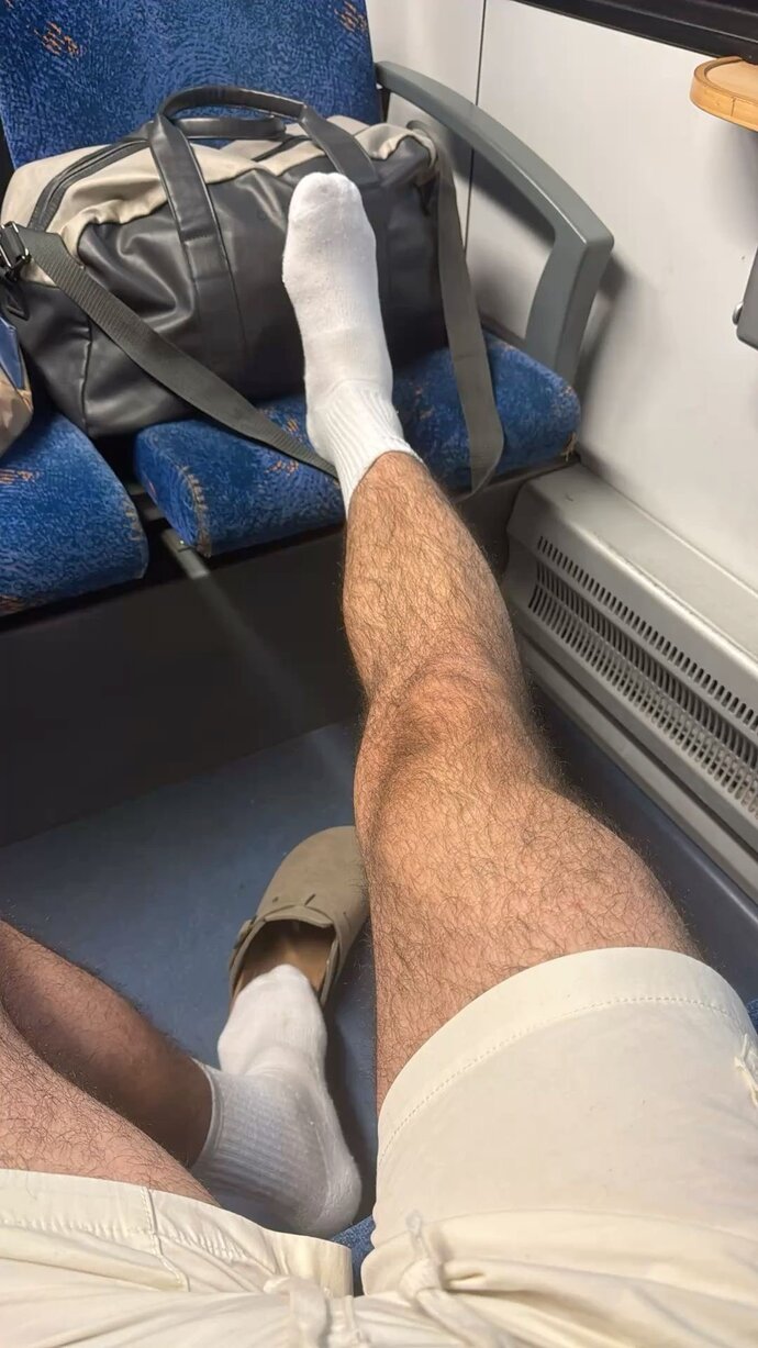Erkekler bacaklarını tıraş etmeli mi?