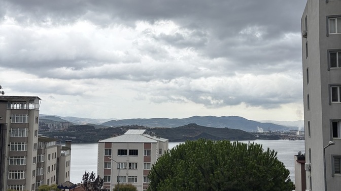 Koca hafta çalışırken hava mükemmeldi garezi cumartesi gününe miydi bu ne?