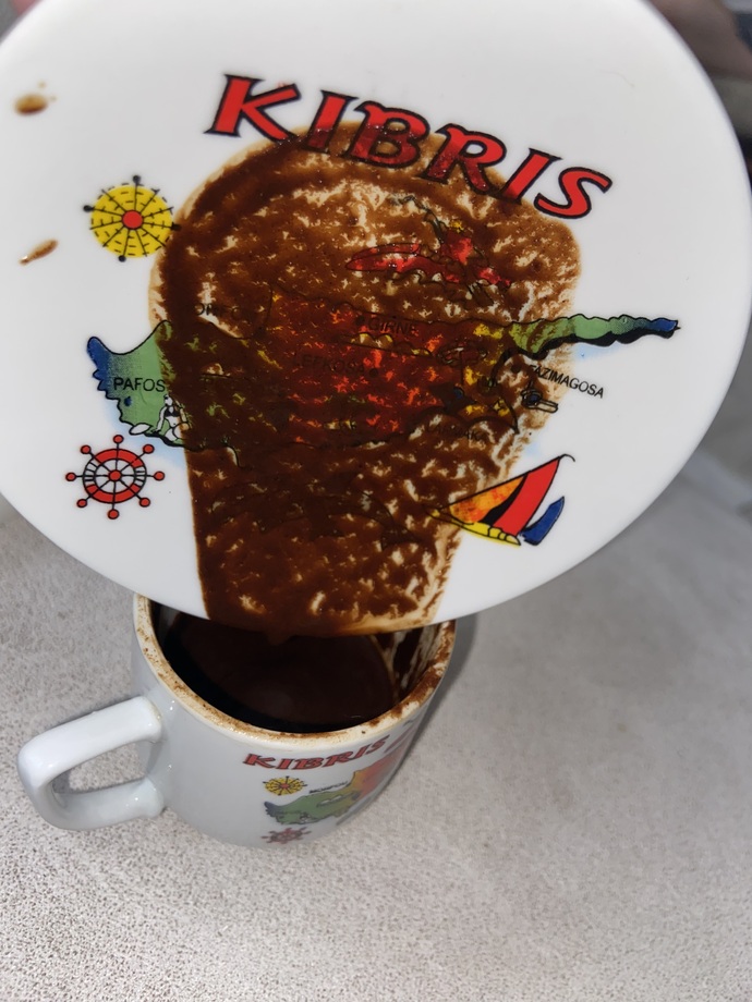 Falıma bakar mısınız, çok ihtiyacım var şu an ne yapmalıyım?