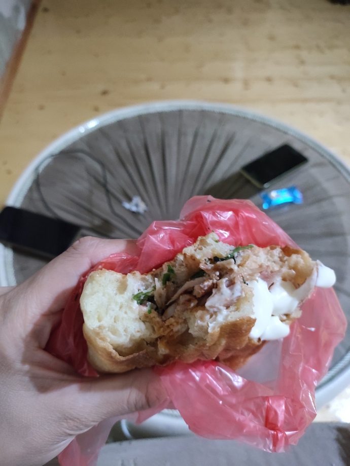 Döner yediğim halde flörte suşi yiyorum dedim de siz beni elit biri olarak görmüş müdür?