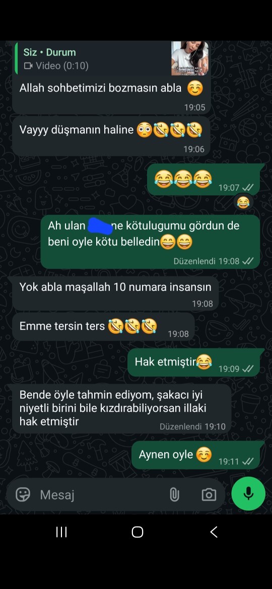 Kız arkadaşının mesajında bunları görünce ne düşünürsün?