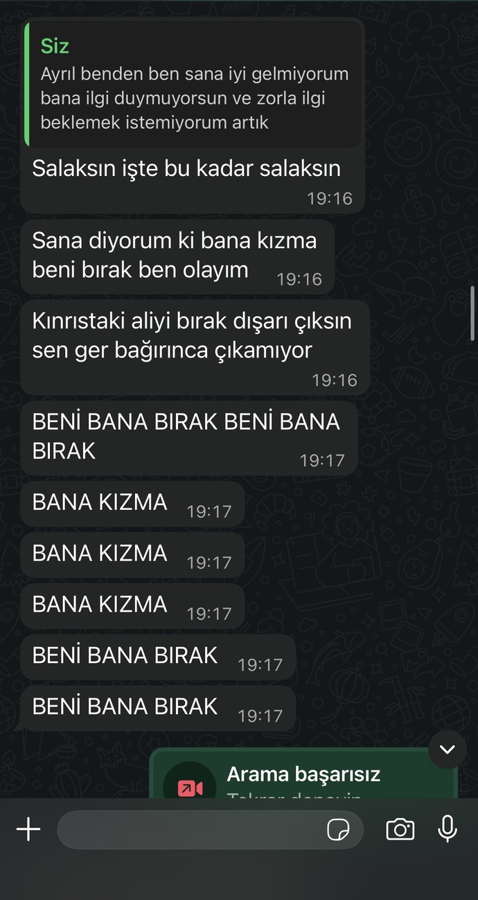 Sizce bana ilgisi var mi geçiştiriyor mu?