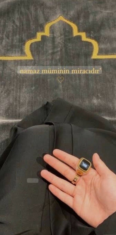 Aranızda düzenli zikir çeken var mı Hayatınızda ne gibi değişiklikler hissettiniz 🌿?