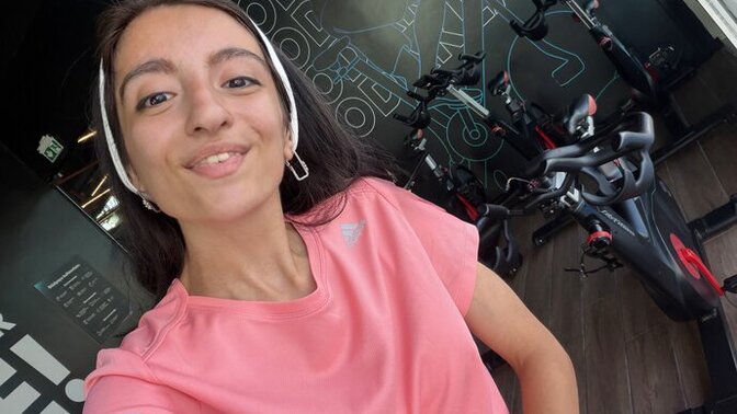 Sizce iyi mi yüz şeklim fazla zayıf mıyım?