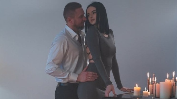 Kutlanan her özel günün sonunda günü cinsellikle sonlandırmak mı gerekir?
