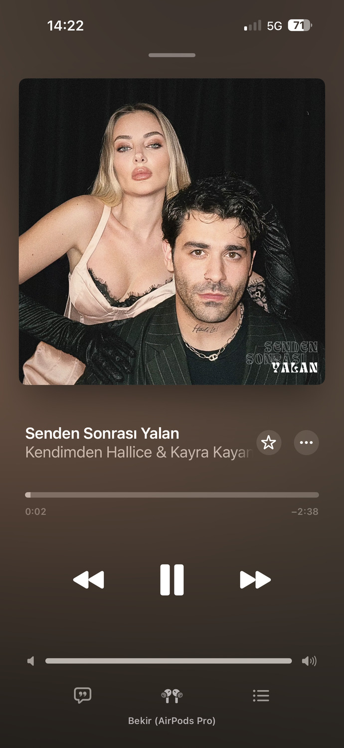 Şu sıralar sardığınız bir şarkı var mı?