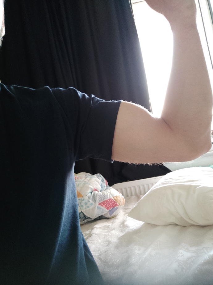 Kolumun biceps kısmı 33 cm bu zayıf mı demek?