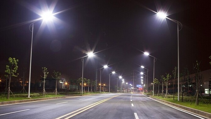 Yaşadığınız yer de Sokak gece lambaları Beyaz a geçti mi beyaz a geçilmeli mi sizce?