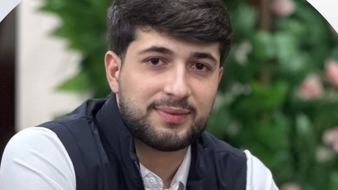 İki kişi aynı anda hoşuma gidiyorsa hangisiyle sevgili olmalıyım sizce?