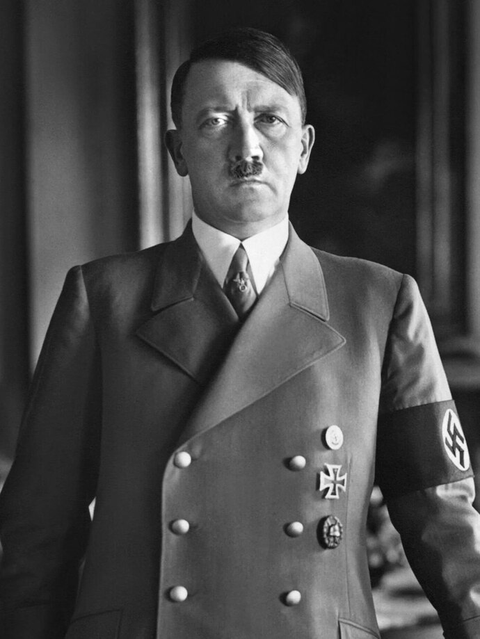 Nazi severleri görünce kahroluyorum ama çevrem bu tip insanlarla dolu napacağım?
