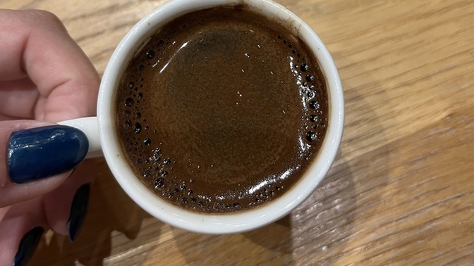 Kim kahve içmek ister?