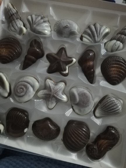 Sizinle Almancı çikolatamı paylaşır mıydım, söyleyeyim mi🤨?