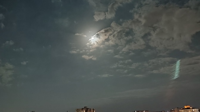 Siz de gece manzarasını izlemeyi sever misiniz, size nasıl bir his veriyor?