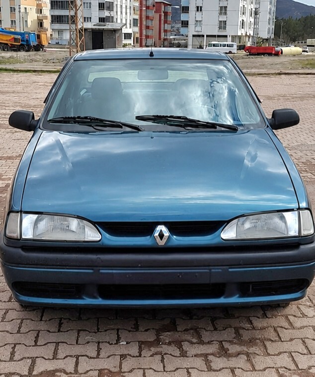19 Europa mi Megane 1 mi ?
