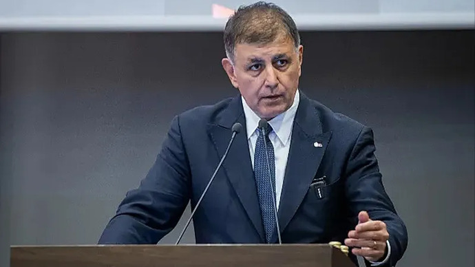 İzmir Büyükşehir Belediyesi AK Partiye Geçiyor. Ne Düşünüyorsunuz?