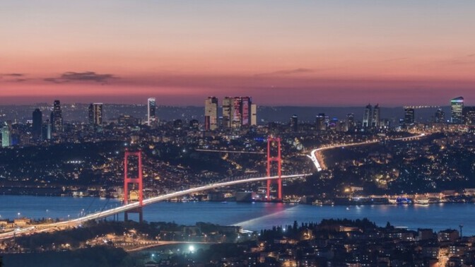 Bir şehri özel yapan kendisi mi sevdiğin insanlar mı?