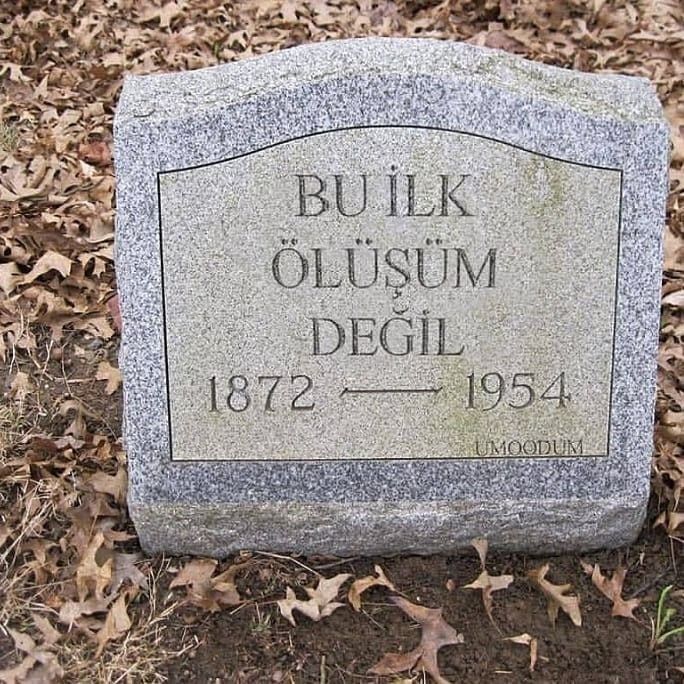 Yaşarken ölmek de var mı?