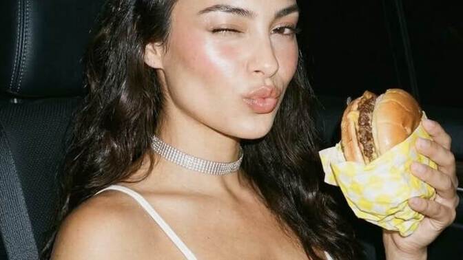 Hamburgerle aranız nasıl, seviyor musunuz?
