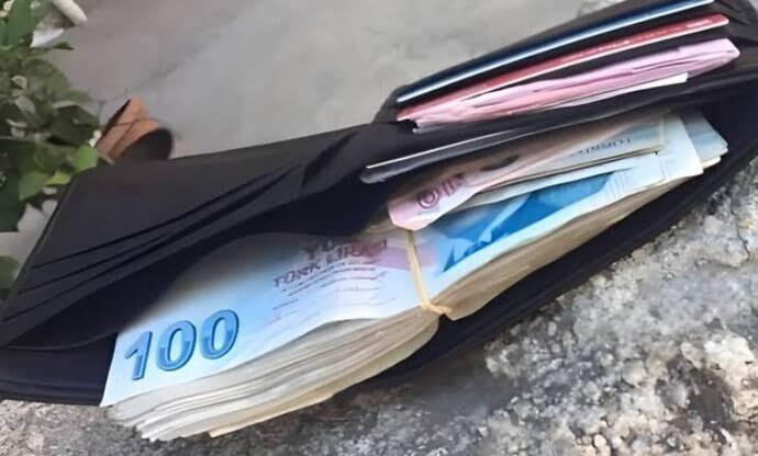 Yerde cüzdan bulsanız ne yaparsınız?
